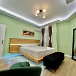 بيت ضيافة Spiranca Luxury 4*