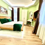 بيت ضيافة Spiranca Luxury تيرانا