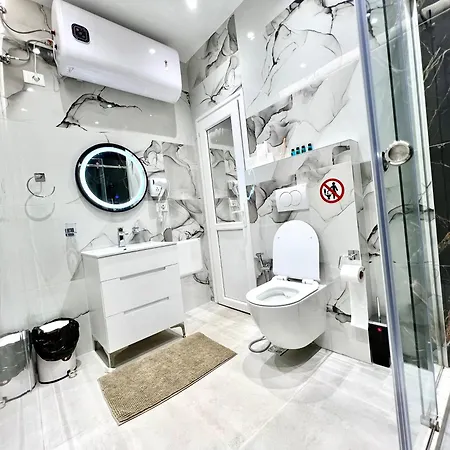 Spiranca Luxury בית הארחה טיראנה